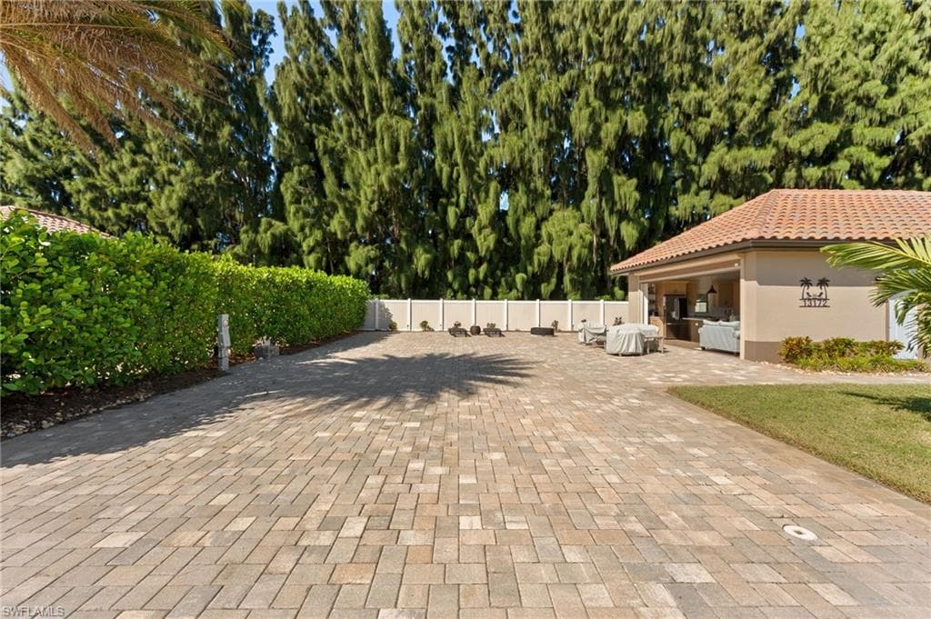 13172 Golden Palms CIR-18