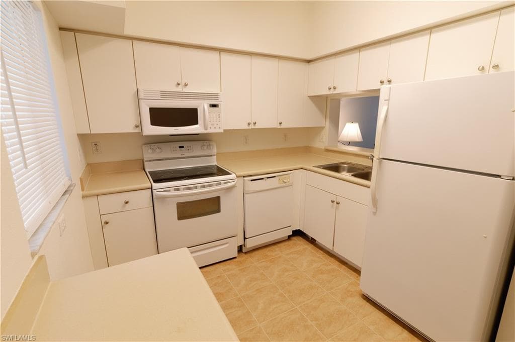 8555 Bernwood Cove LOOP 105-12