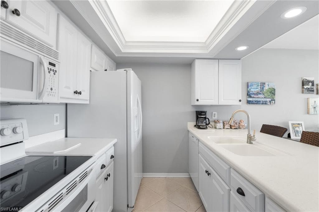 1039 Beach RD 104-9