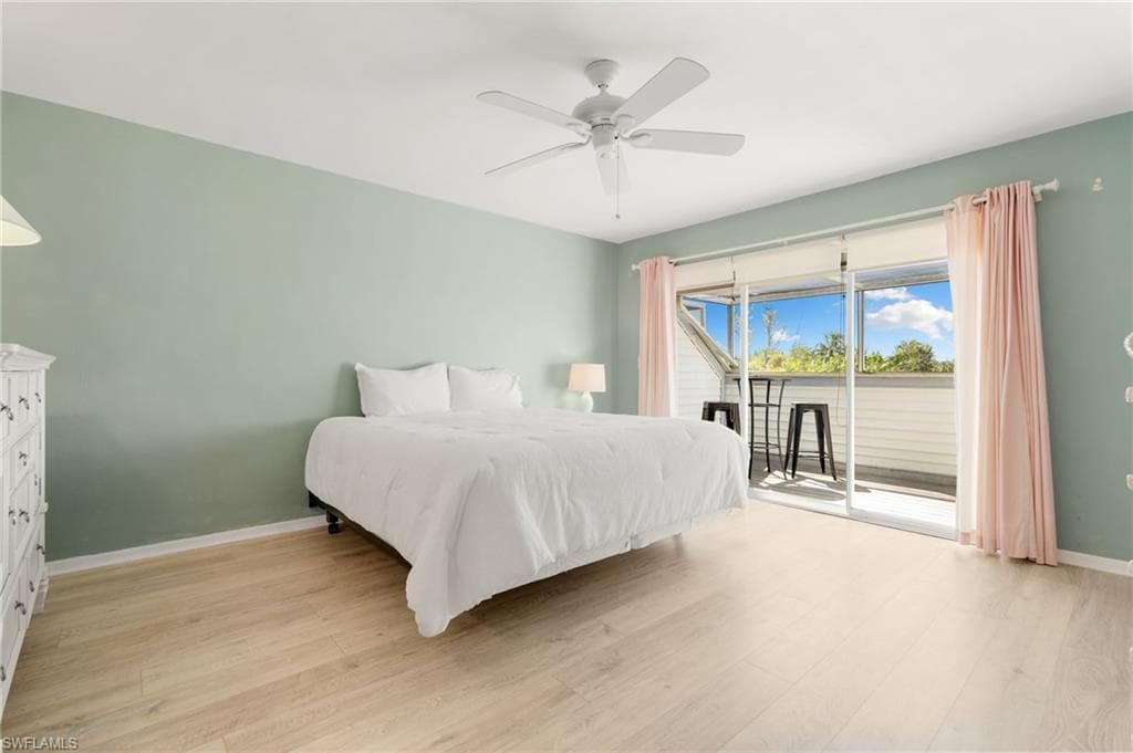 1039 Beach RD 104-24