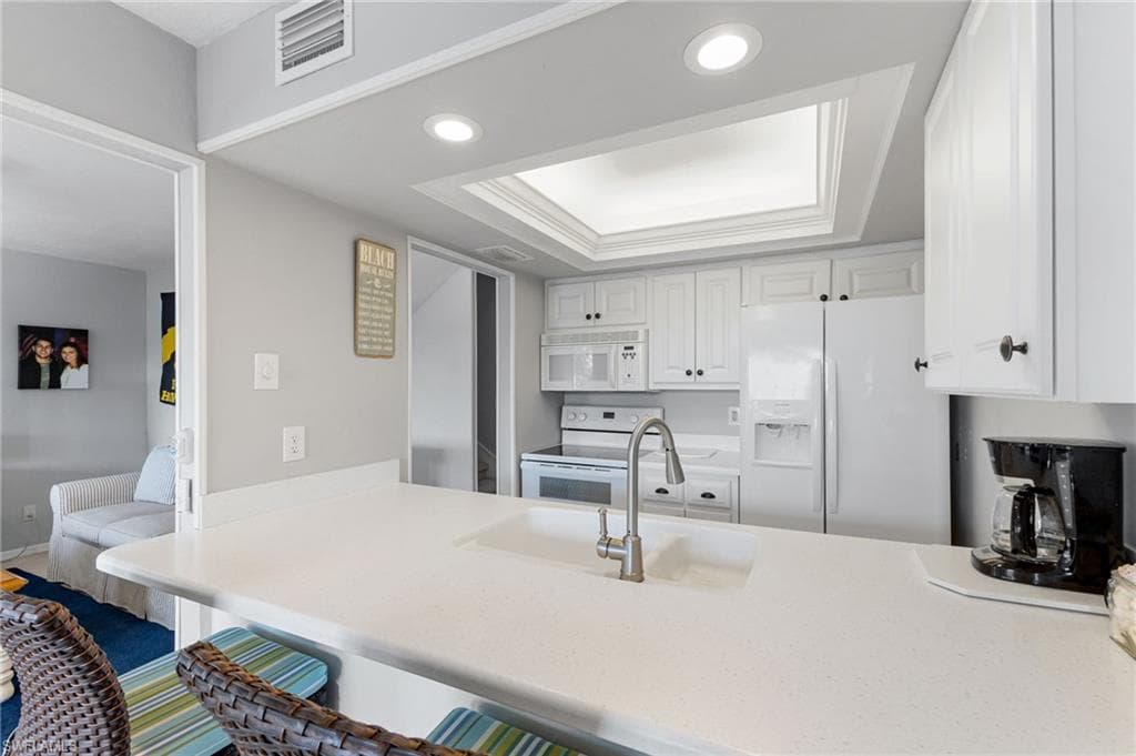 1039 Beach RD 104-8