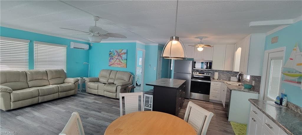 4701 Kahlua LN-11