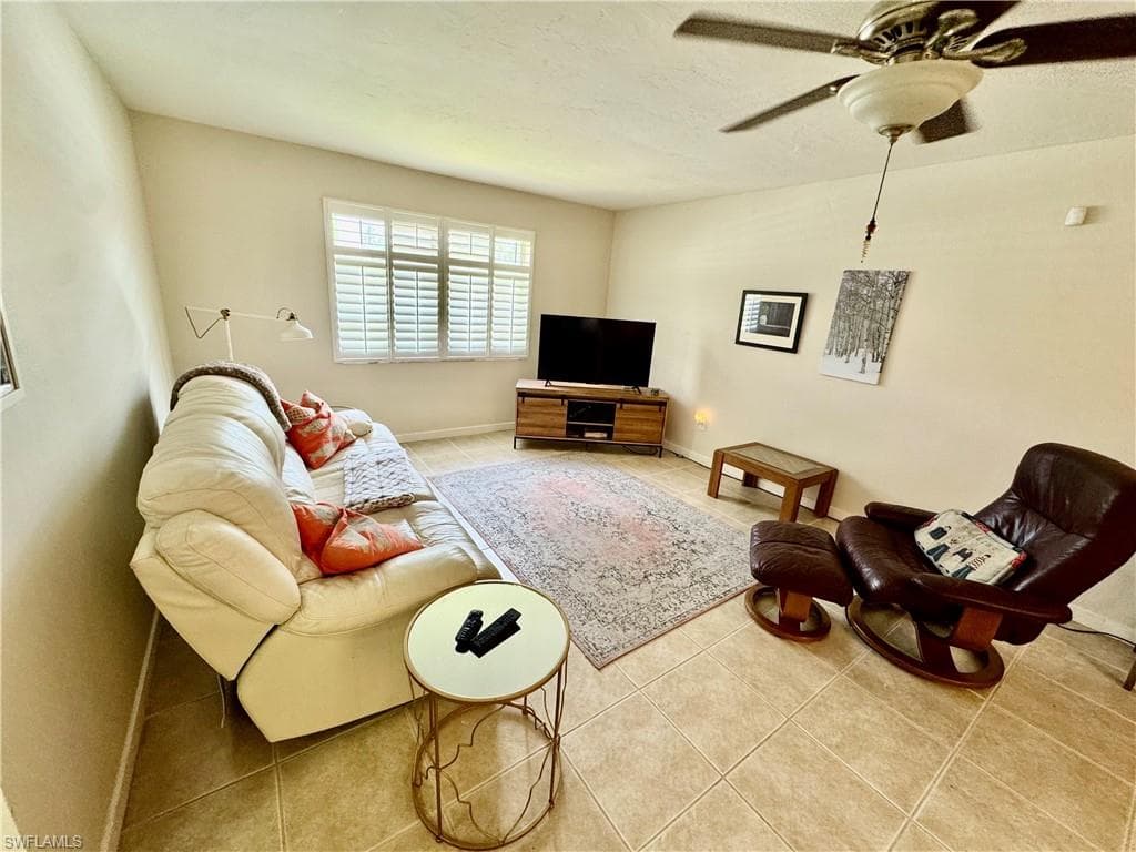 5709 Harbour Club RD-9