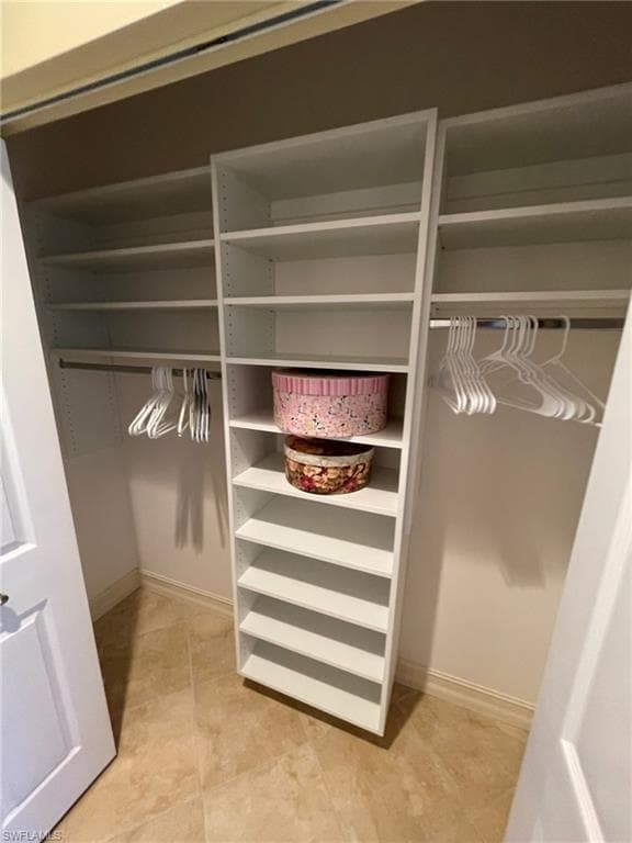 784 Carrick Bend CIR 101-32