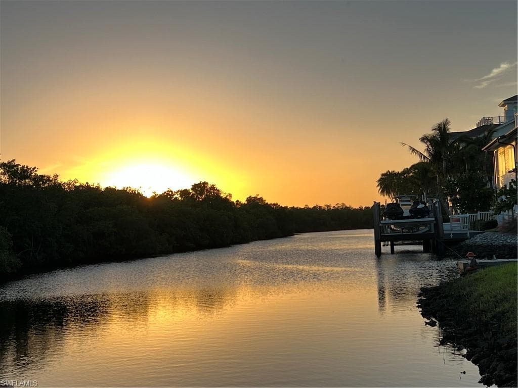 1277 Grand Canal DR-22