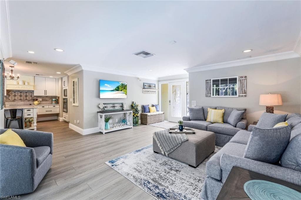 723 Willowhead DR-4