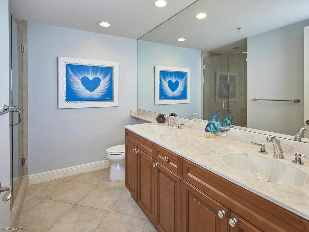 23850 Via Italia CIR 805-17