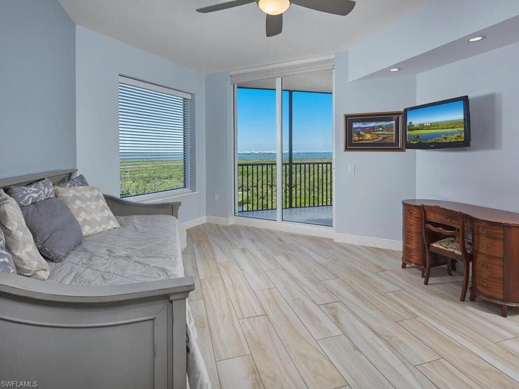 23850 Via Italia CIR 805-16