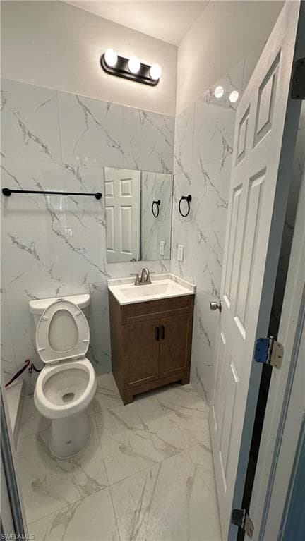 2167 Della DR-25