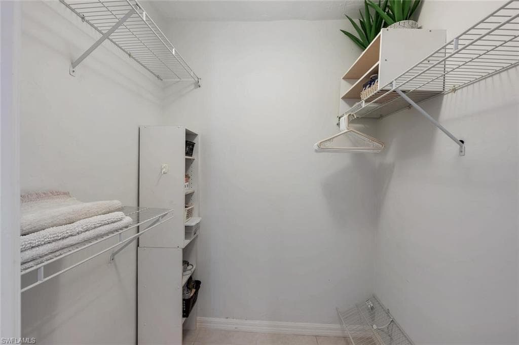 26225 Hickory BLVD 10B-19