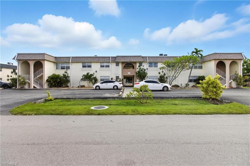 4931 Vincennes CT 6-2