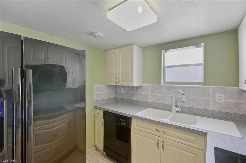 4931 Vincennes CT 6-15