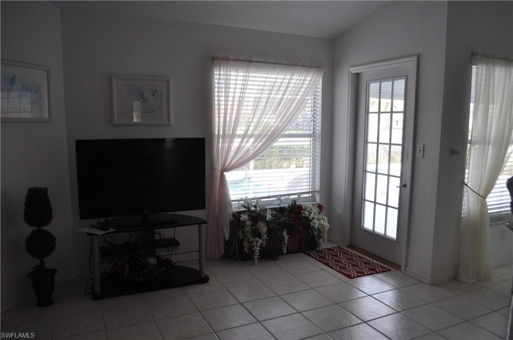 431 Dundee CT-11