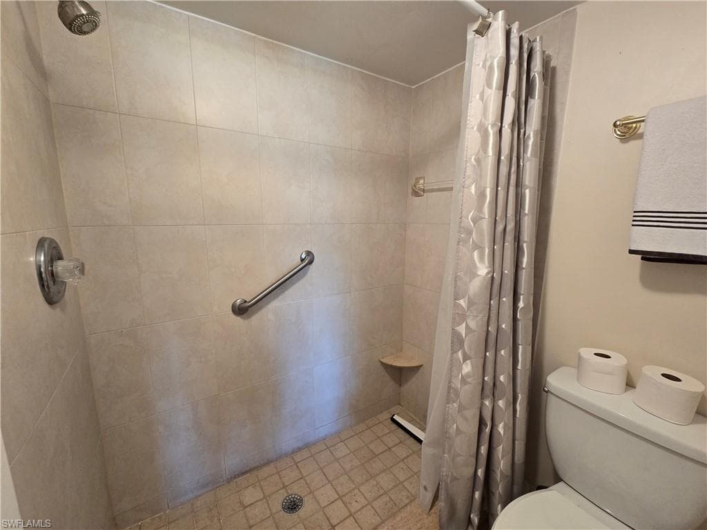 5622 Woodmere Lake CIR B102-32