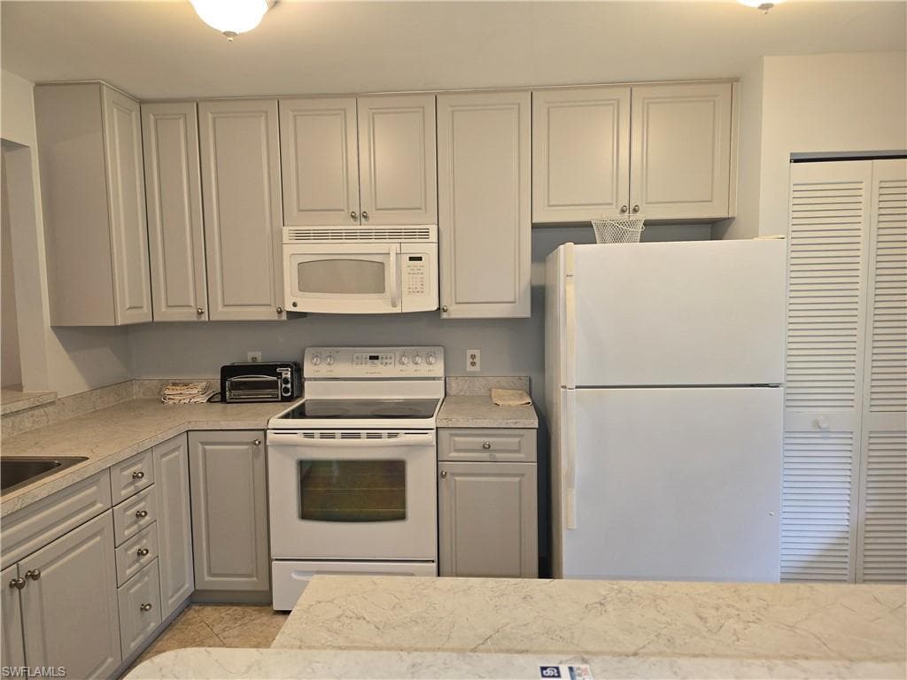 5622 Woodmere Lake CIR B102-20