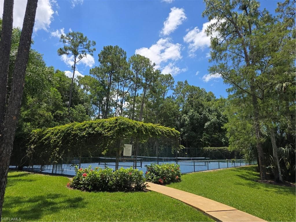 5622 Woodmere Lake CIR B102-9