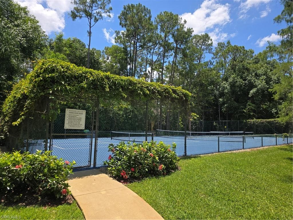 5622 Woodmere Lake CIR B102-10