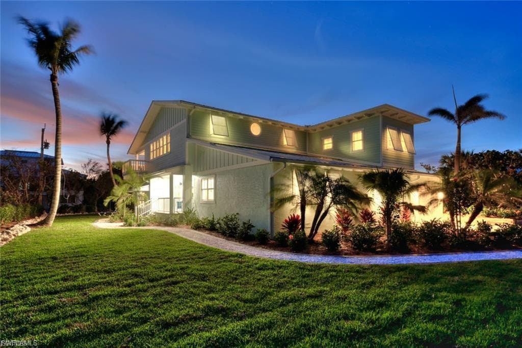 1163 Seagrape LN-3