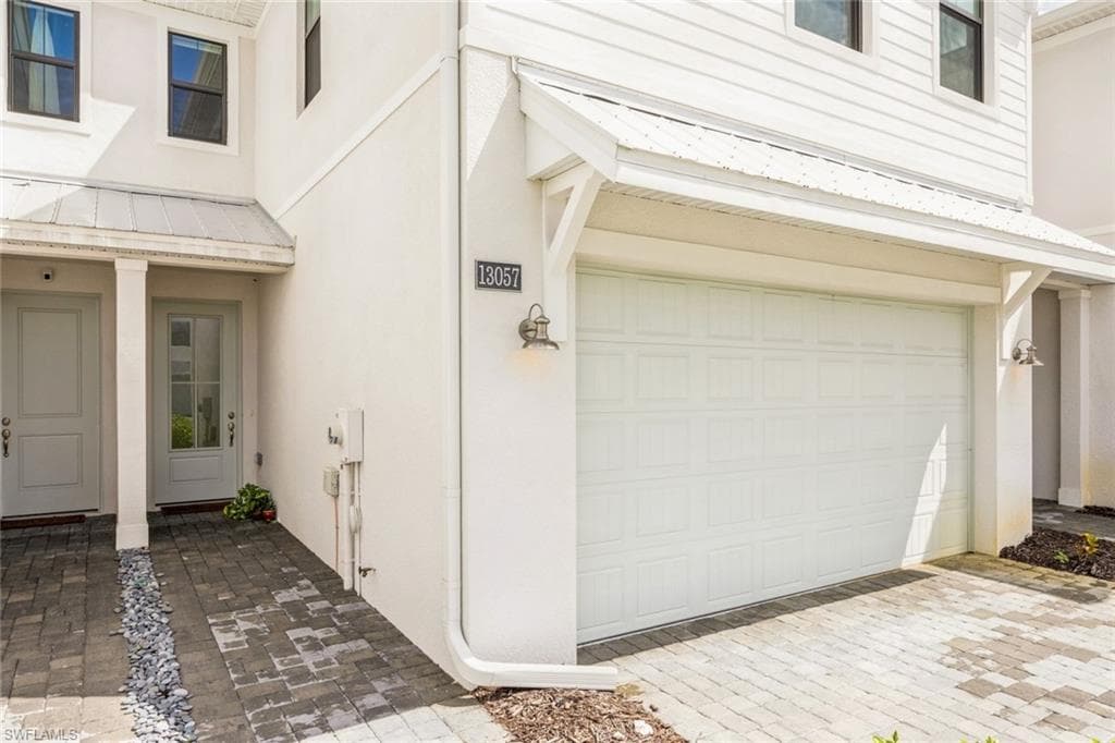 13057 Pembroke DR-31