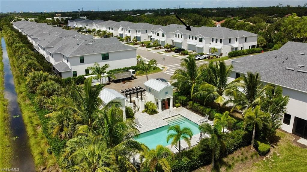 13057 Pembroke DR-4