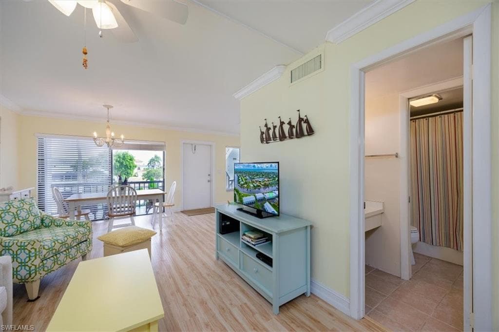 1250 Tennisplace CT C25-6