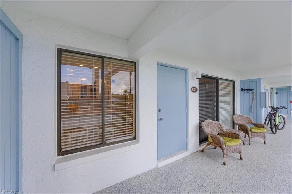 1250 Tennisplace CT C25-19