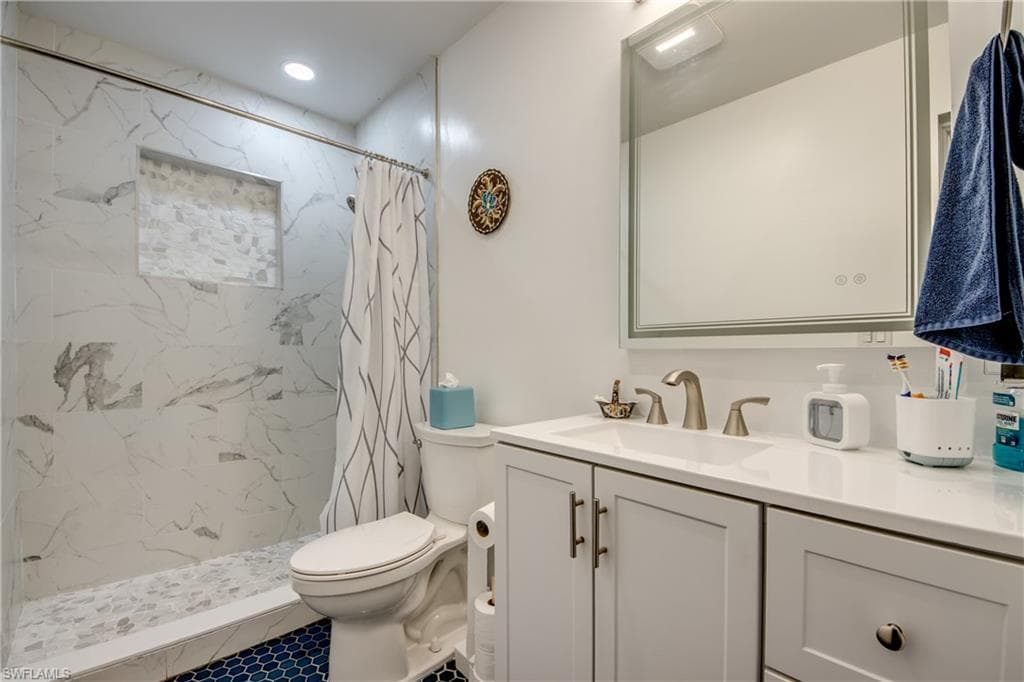 445 Donora BLVD-27