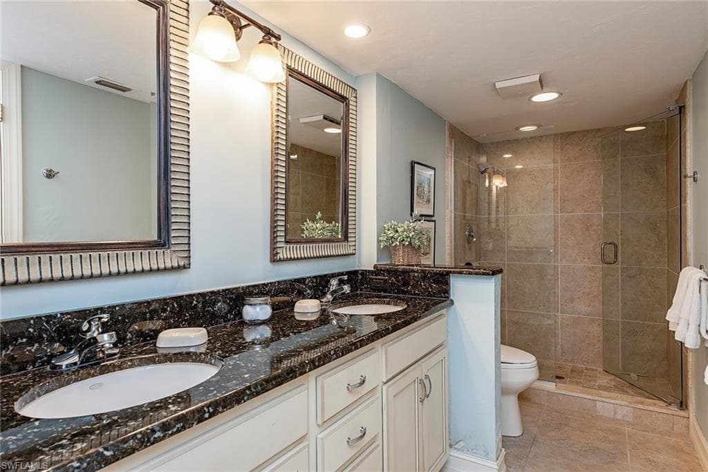 17 Bluebill AVE 203-9