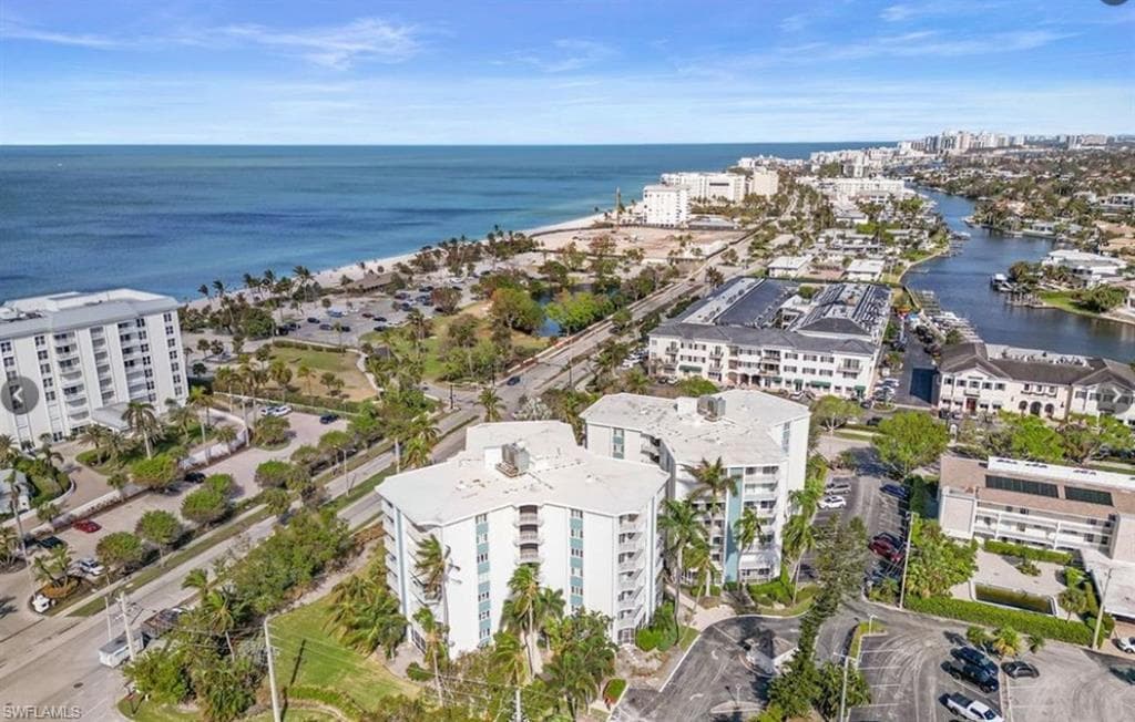 1300 Gulf Shore BLVD N 304-6