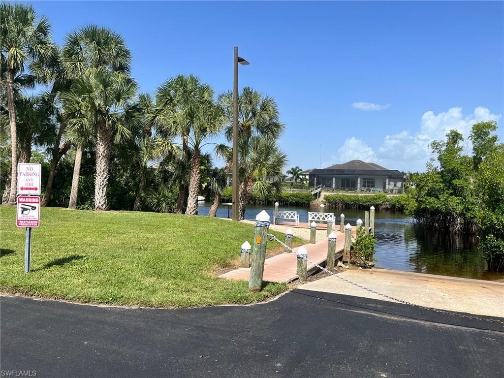 6156 Lake Front DR-15