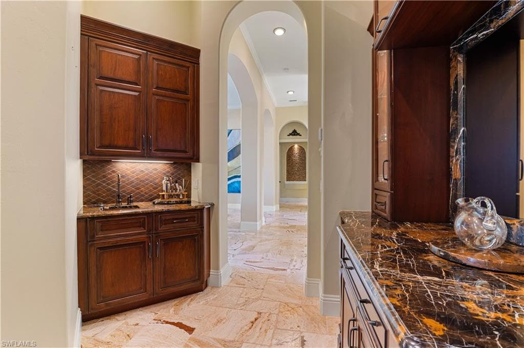 18291 Deep Passage LN-17