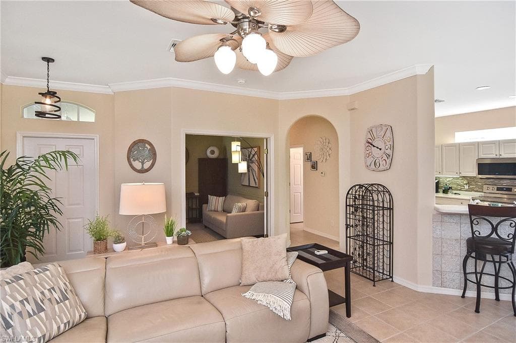 8156 Woodridge Pointe DR-6