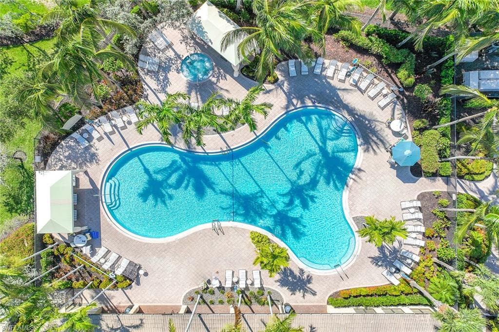 6542 Marbella DR-47