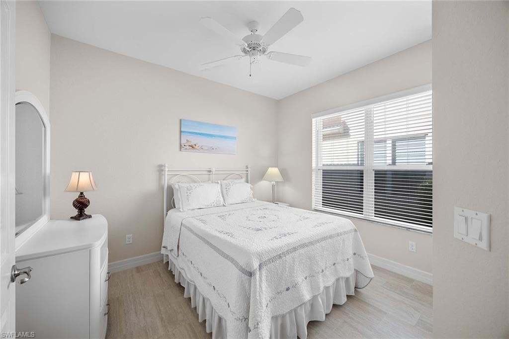 6542 Marbella DR-26