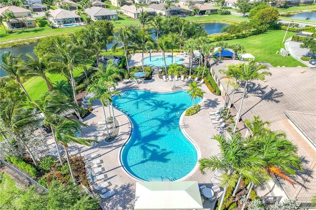 6542 Marbella DR-44