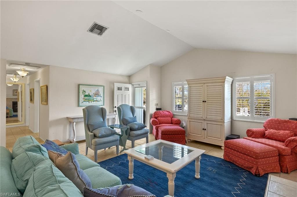 2999 Twin Ponds DR-4