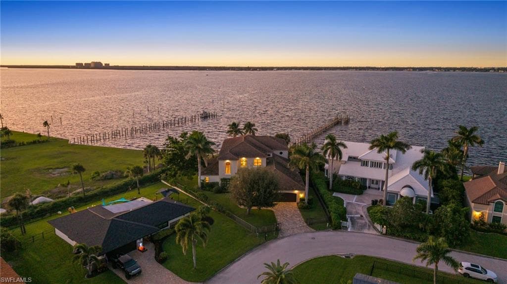 14994 Bonaire CIR-26