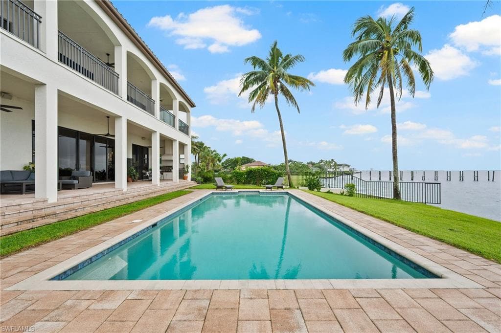 14994 Bonaire CIR-22