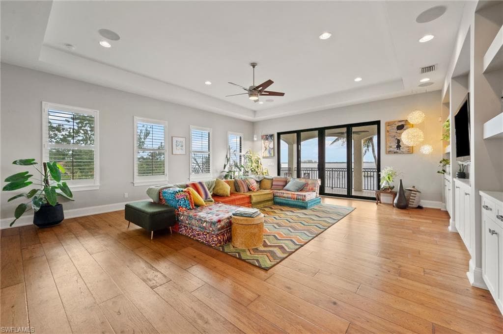 14994 Bonaire CIR-31