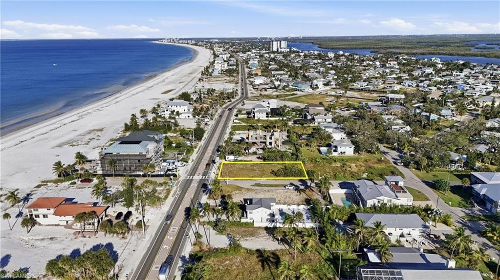 5791 ESTERO BLVD-5