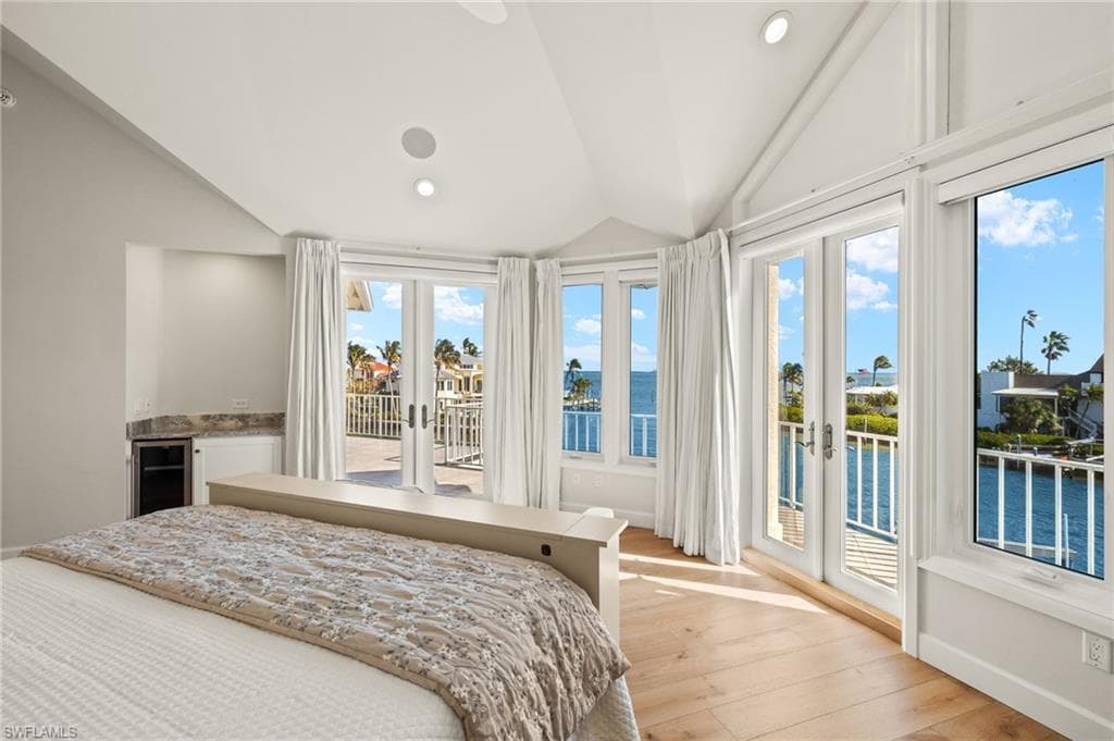 1490 Angel DR-26