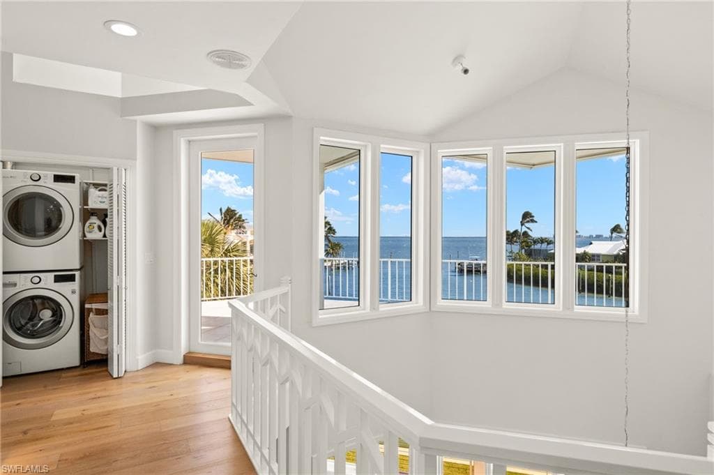 1490 Angel DR-34