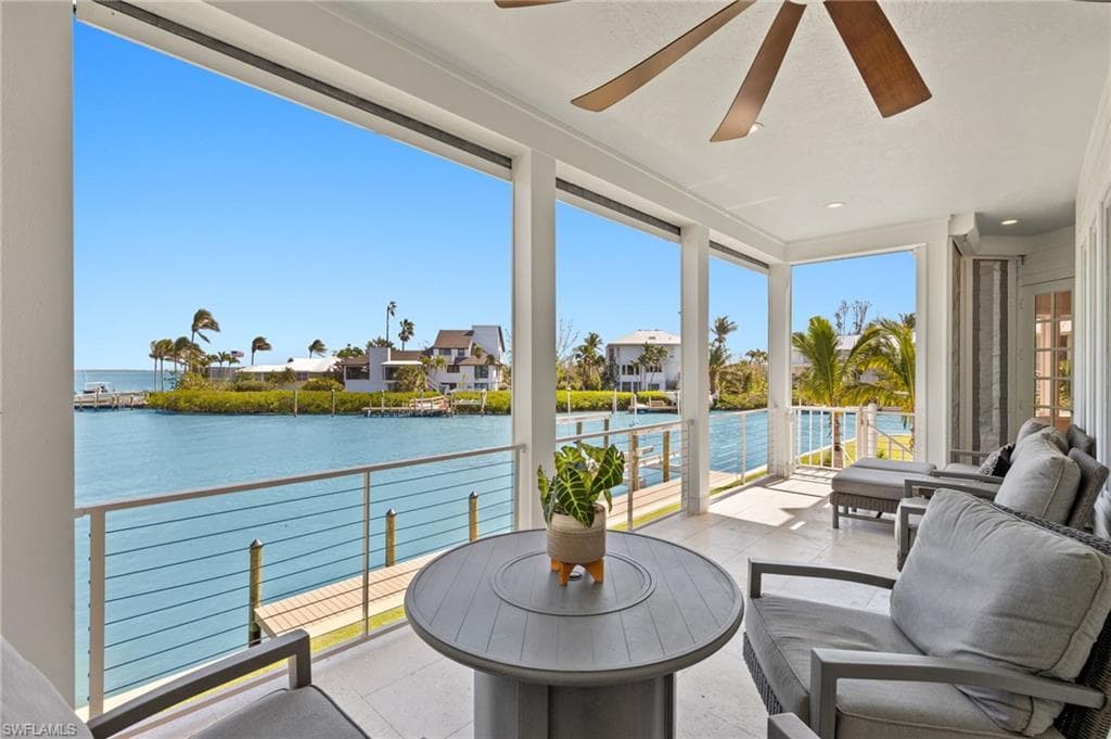 1490 Angel DR-18
