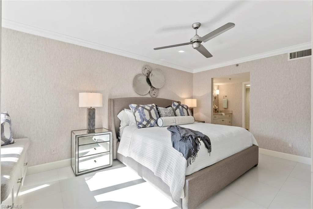 4251 Gulf Shore BLVD N 10B-18