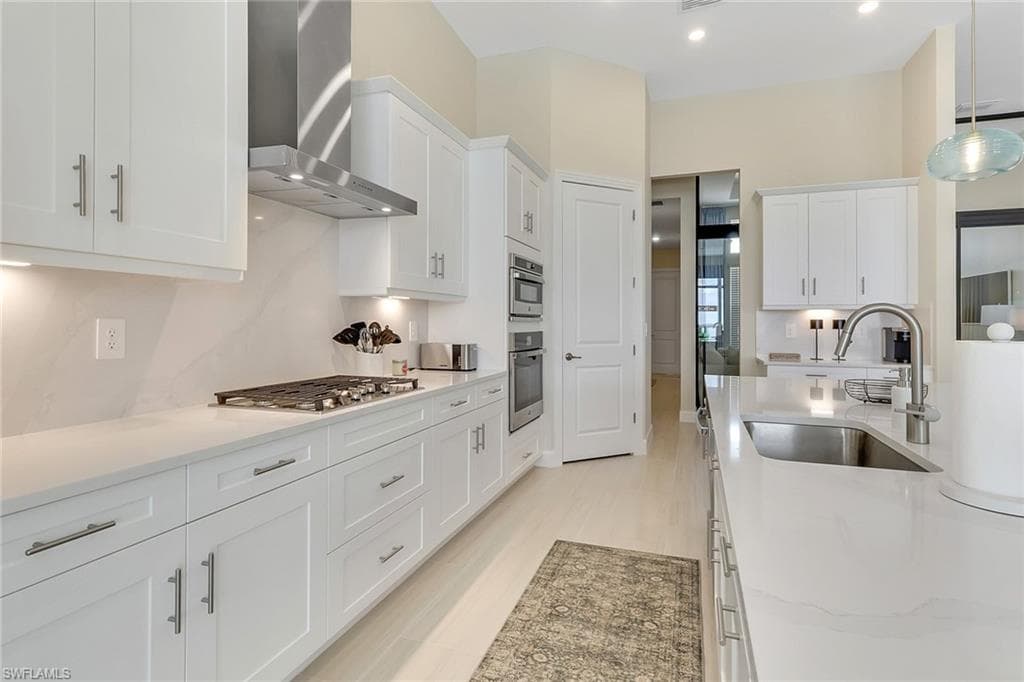 17302 Blue Sapphire DR-8