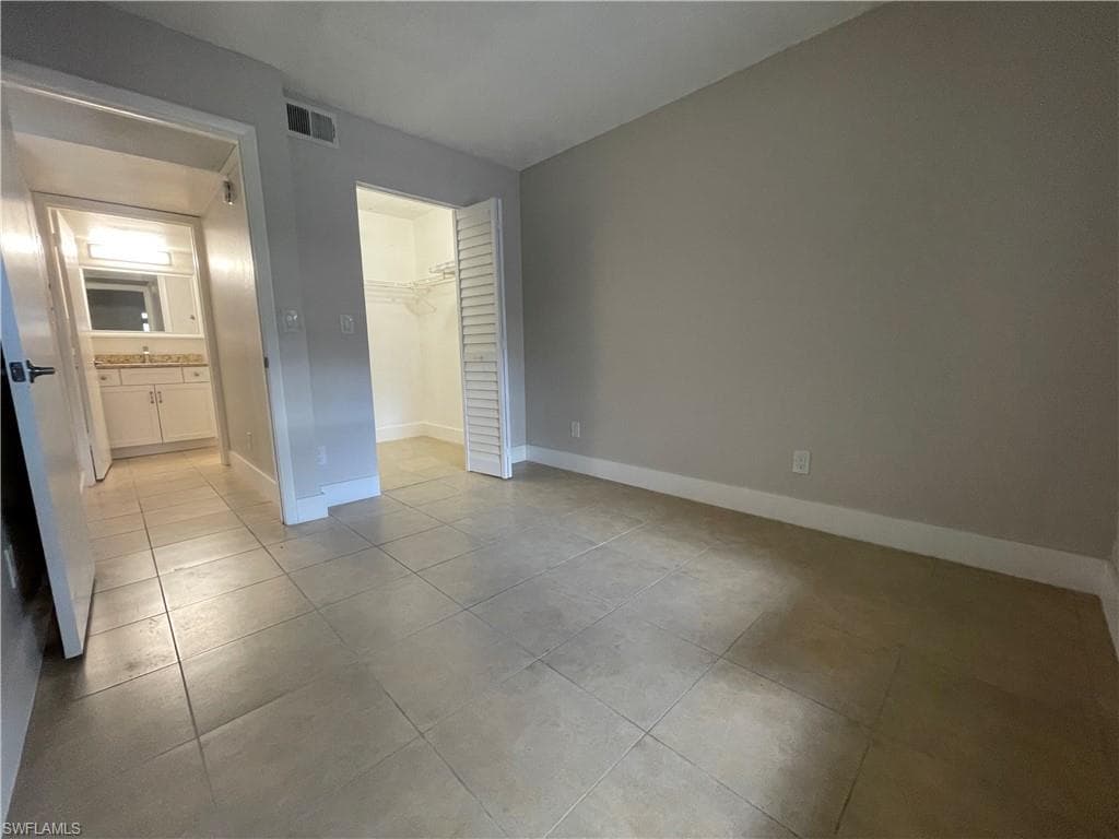 5323 Summerlin RD 2307-13