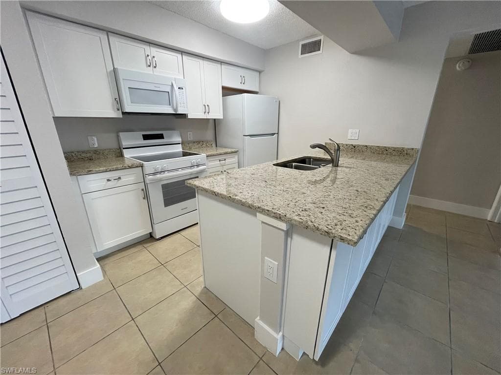 5323 Summerlin RD 2307-5