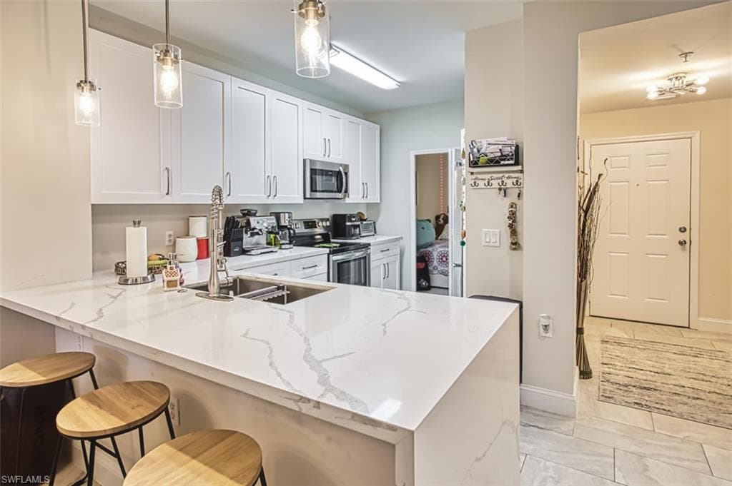11021 Gulf Reflections DR 105-7