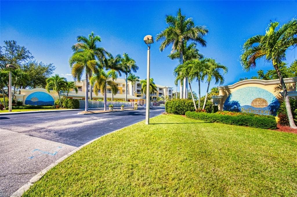 11021 Gulf Reflections DR 105-35