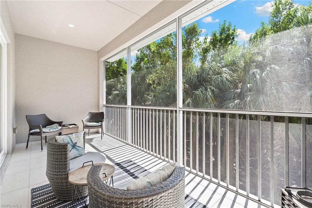 238 Indies DR E 201-17